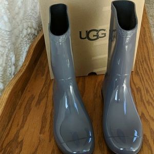 UGG Sienna Short Rain Boots sz 7